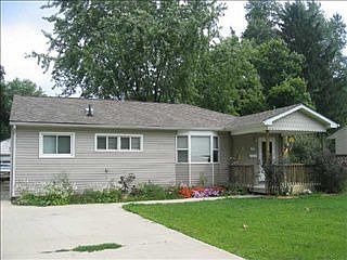 2nd image of 212 N Westmoor Ave