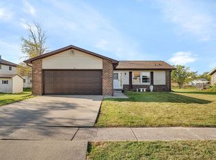 415 Meadowbrook Ln, Morris, IL 60450