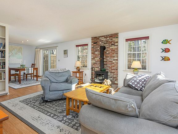 2nd image of 41 Colonial Village #41