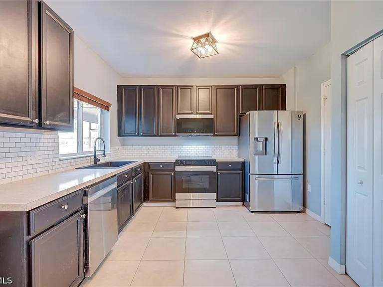 3935 Cherrybrook Loop — Photo 7