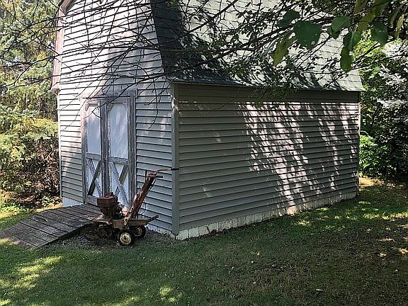 3rd image of 1909 Rehbein St