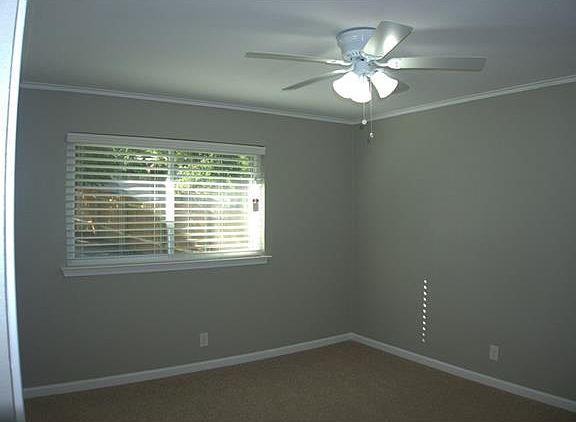4th image of 2706 Catalina Dr #B