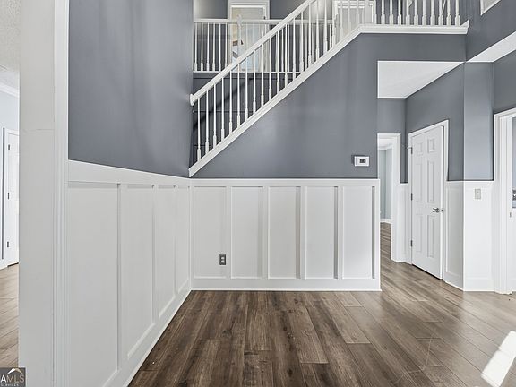 2nd image of 417 Ryoaks Dr