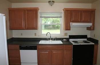2nd image of 105 Walnut Dr