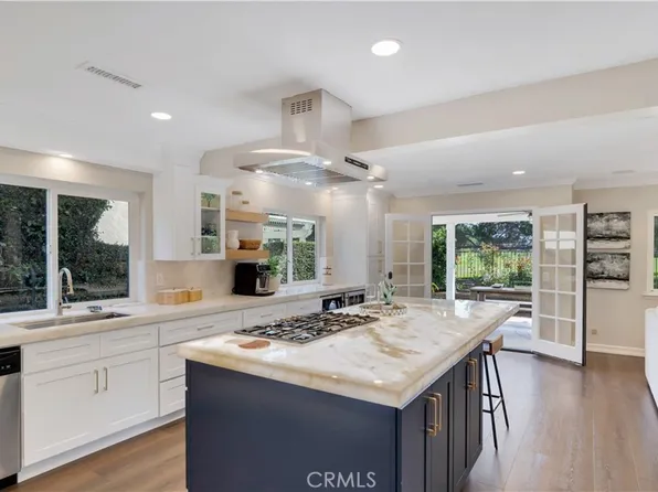826 Farmer Ln, Placentia, CA 92870