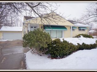 120 Pearce Dr, Amherst, NY 14226