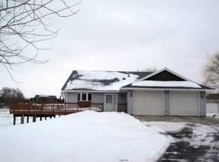 14230 202nd St N, Marine On Saint Croix, MN 55047