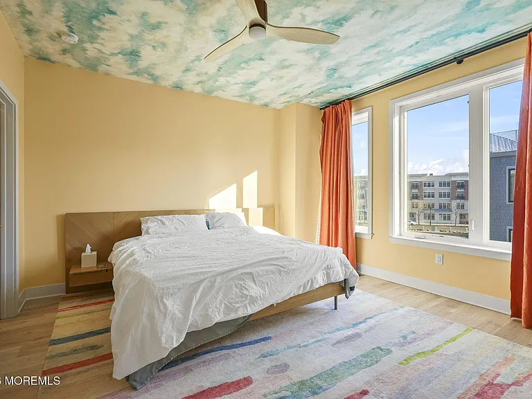 300 Asbury Ave #14 — Photo 18