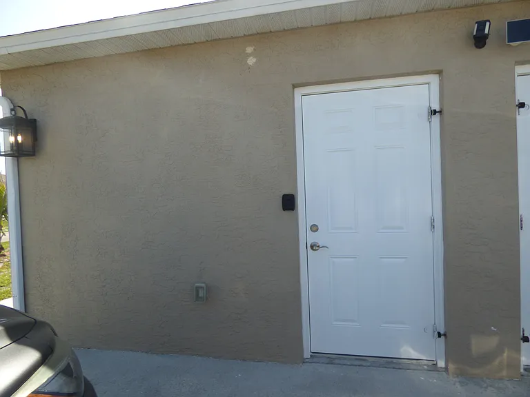 SW Haas Ave — Photo 5