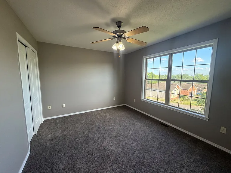 260 Roundhill Rd — Photo 20