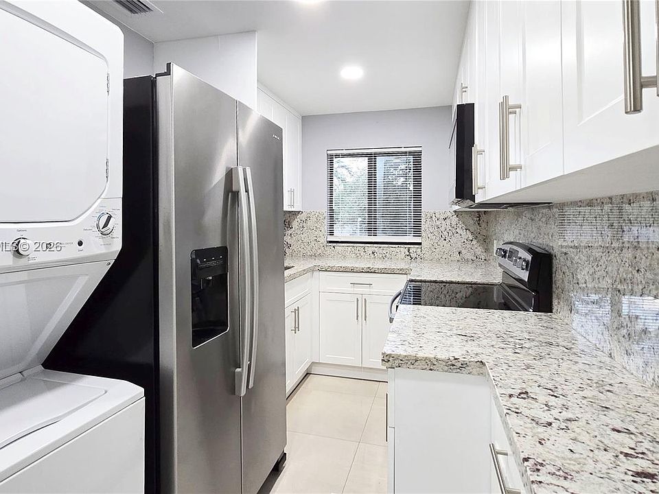 1st image of 50 W 28th St #56