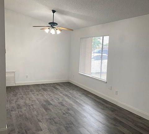 5th image of 2602 Gramercy Dr