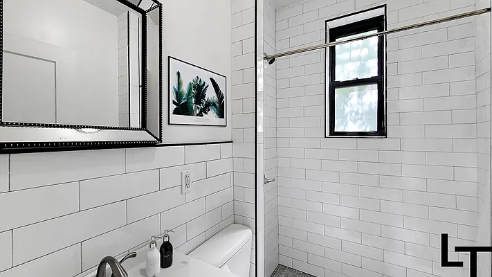 Rented by Expansion Central Development LLC | media 6