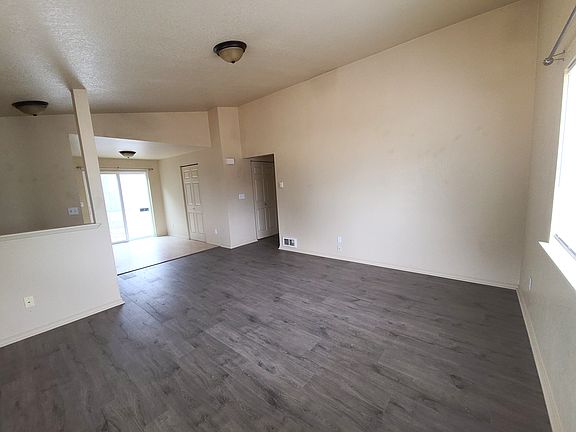 5th image of 740 Hamelin Ln SE