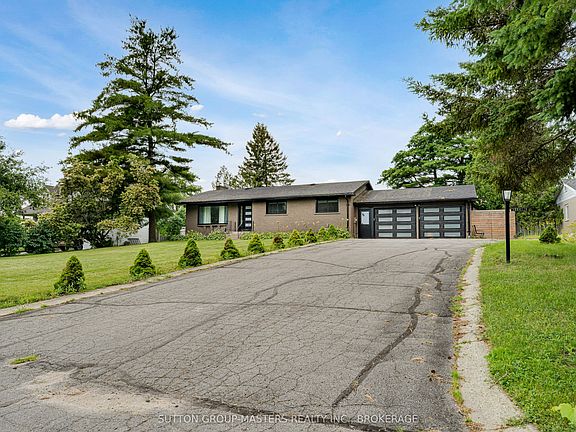 3rd image of 1611 Sunnyside Rd