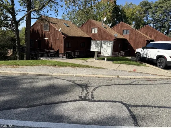 11 Great Gorge Dr BLDG 11 #6, Vernon Twp., NJ 07462