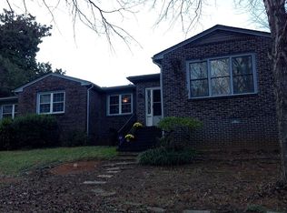 923 Brentwood Dr, Spartanburg, SC 29302