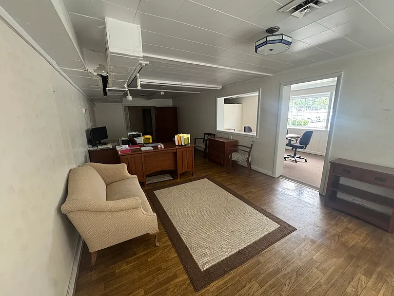 103 Meadow Ave — Photo 3