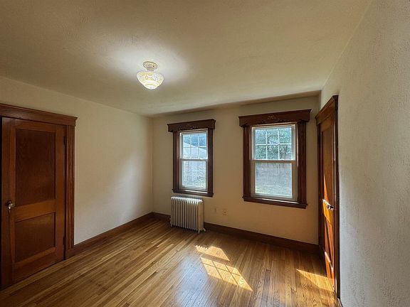 3rd image of 19 Hancock Ave #2