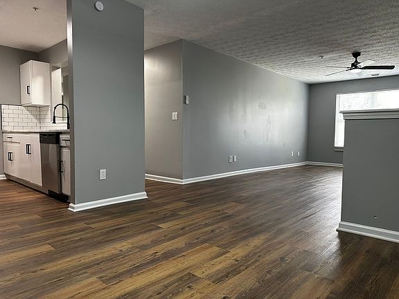 4th image of 9302 Fairington Ridge Cir