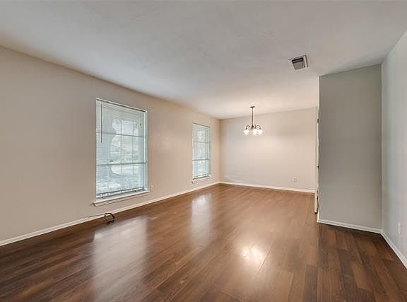 3rd image of 1316 Mount Vernon Dr
