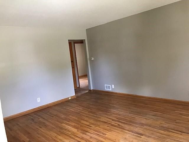 1st image of 3374 S 81st Ave