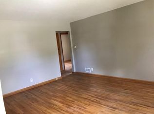3374 S 81st Ave, Omaha, NE 68124