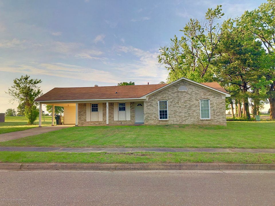 1st image of 980 Charter Oak Dr