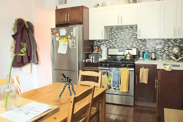 Rented by Highline Residential | media 13