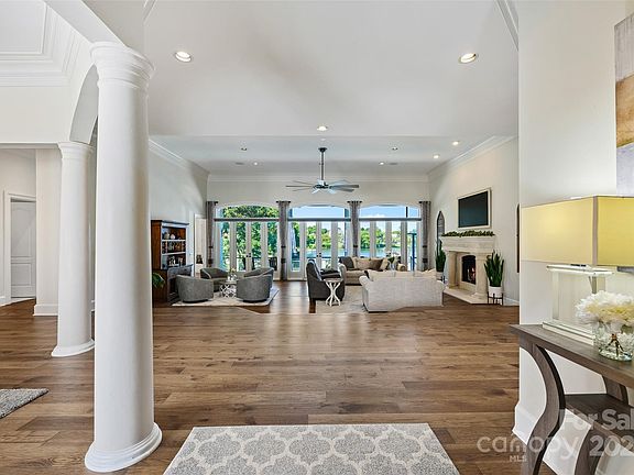 5th image of 5614 Challisford Ln