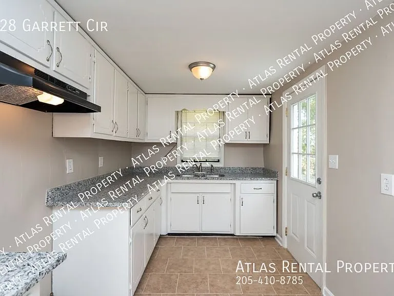 928 Garrett Cir — Photo 13