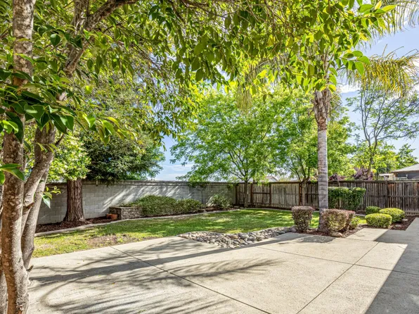 7146 Claremont Cir, Roseville, CA 95678