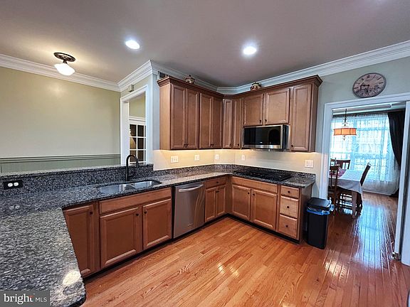 2nd image of 340 S Caldwell Cir