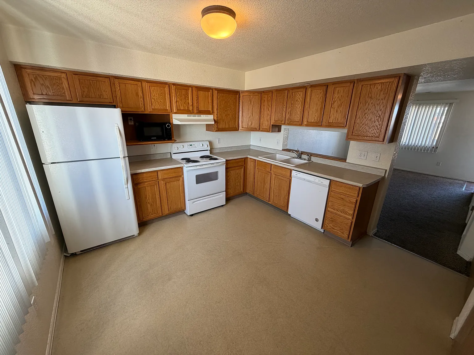 2 bed, 1.5 bath, $1,350 — Photo 1