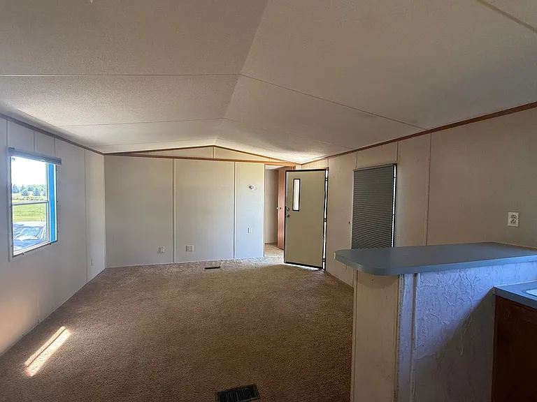 415 Meadowbrook Rd — Photo 8