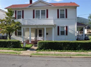 701 Pine St, Clifton Forge, VA 24422