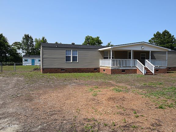 2nd image of 2025 Hollywood Dr