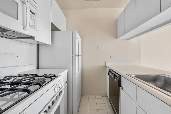 Rented by Compass | media 3