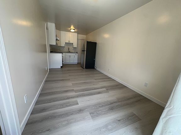 3rd image of 181 Oliver St #A