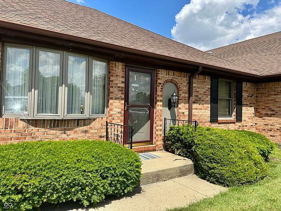 4th image of 401 Greenacres Dr #B
