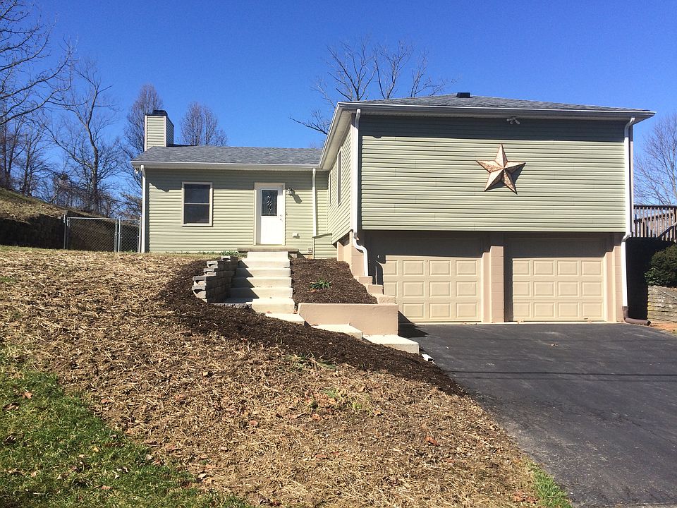 1st image of 3915 Woodside Dr