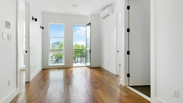 Rented by Nooklyn NYC LLC | media 50