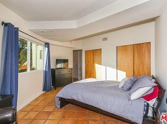 5th image of 6234 Holly Mont Dr