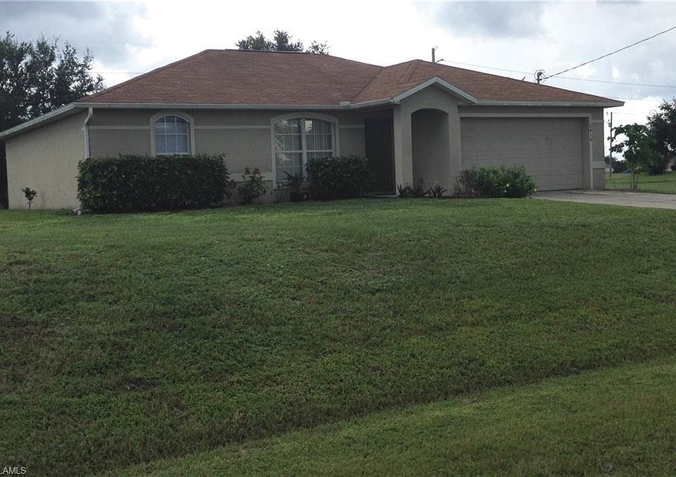 1st image of 2414 NE Juanita Pl
