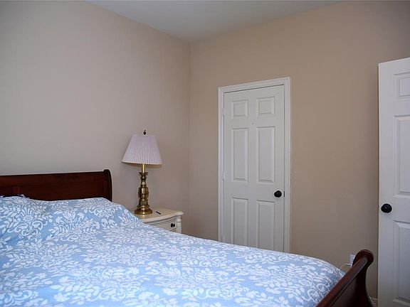 3rd image of 13110 Southern Way Ln