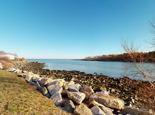 14 Stage Neck Rd #3, York, ME 03909