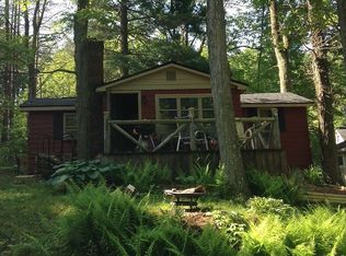 3058 Maple Dr, Sherrodsville, OH 44675