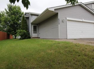 6209 Mill Run Rd, Champlin, MN 55316