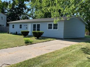 213 Park Ln, Butler, IN 46721