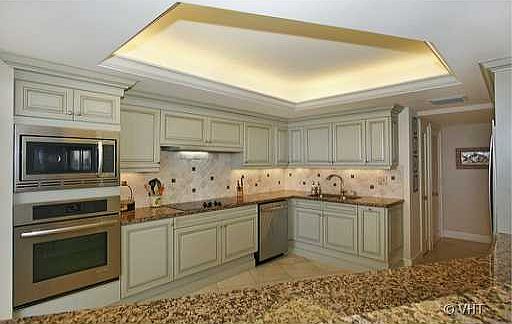 4th image of 100 Lakeshore Dr APT 1656